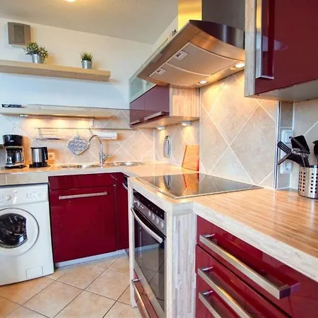 - Haus B, App 0b0606 Lägenhet
